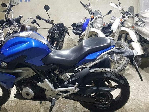 2017 BMW G 310 R, синий, 1000000 рублей - вид 1