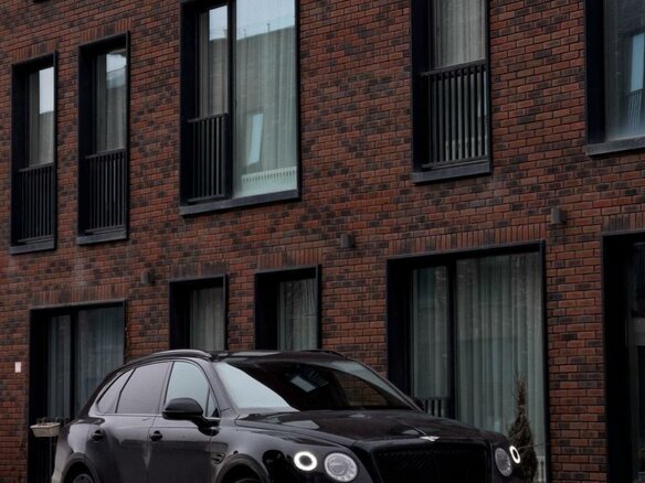 2019 Bentley Bentayga I, чёрный, 12870000 рублей