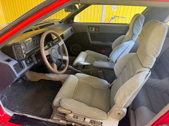 1988 Mitsubishi Starion, красный, 990000 рублей - вид 15