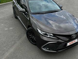 2022 Toyota Camry VIII (XV70) Рестайлинг, коричневый, 3950000 рублей, вид 1