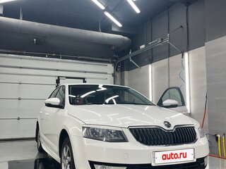 2015 Skoda Octavia III (A7), белый, 1100000 рублей, вид 4