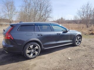 2019 Volvo V60 Cross Country II, серый, 3200000 рублей, вид 4
