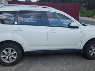 2011 Citroen C-Crosser, белый, 1000000 рублей, вид 3