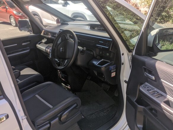2015 Honda Stepwgn Spada V, белый, 1800000 рублей - вид 4
