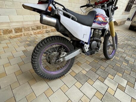1995 Yamaha TT250R, белый, 240000 рублей, вид 2