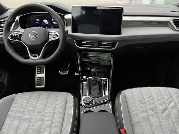 2024 Volkswagen Tayron I Рестайлинг, чёрный, 5100000 рублей - вид 9