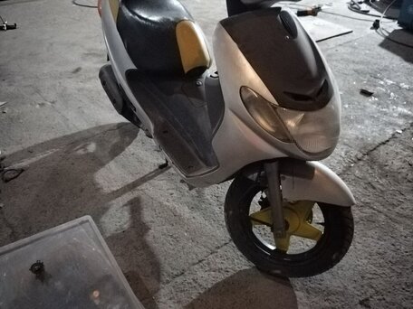 1996 Suzuki Address 110, серебристый, 70000 рублей, вид 2