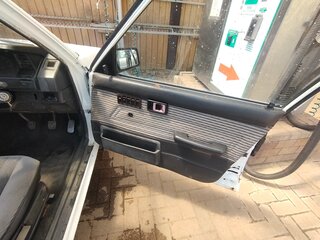 1984 Toyota Corolla V (E80), белый, 200000 рублей, вид 5
