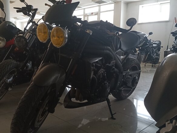 2008 Triumph Speed Triple, чёрный, 600000 рублей - вид 11