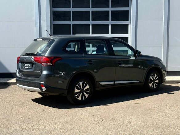 2015 Mitsubishi Outlander III Рестайлинг 2, серый - вид 4