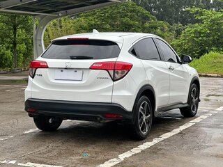 2021 Honda Vezel I Рестайлинг, белый, 1541000 рублей, вид 4