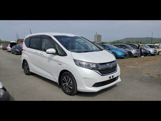 2018 Honda Freed+ II, белый, 1699999 рублей, вид 4