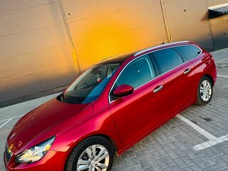 2015 Peugeot 308 II, пурпурный, 800000 рублей, вид 4