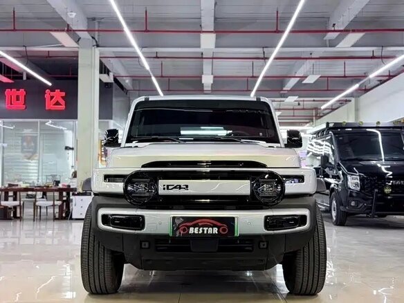 2025 iCar V23 59.93 kWh, серебристый, 1700000 рублей - вид 1