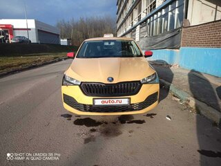 2021 Skoda Rapid II, жёлтый, 1600000 рублей, вид 1