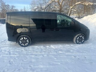2023 Hyundai Staria I, чёрный, 6500000 рублей, вид 2
