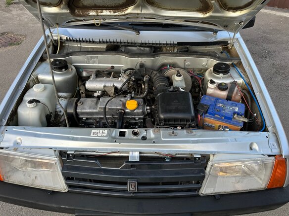 2004 Lada (ВАЗ) 21099, серебристый, 325000 рублей - вид 9