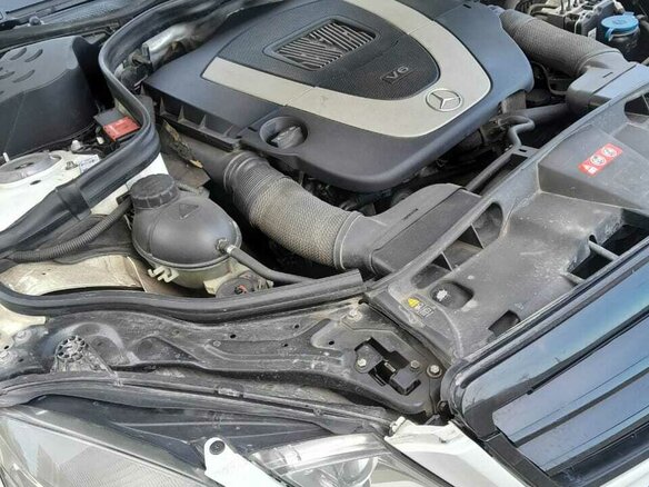 2011 Mercedes-Benz E-Класс 350 IV (W212, S212, C207), чёрный, 2000000 рублей - вид 16