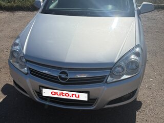2012 Opel Astra H Рестайлинг, серебристый, 610000 рублей, вид 3