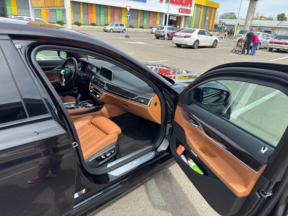 2017 BMW 7 серии Long 730Ld xDrive VI (G11/G12), чёрный, 3700000 рублей - вид 18