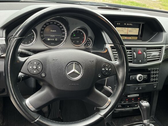 2009 Mercedes-Benz E-Класс 250 5G-Tronic IV (W212, S212, C207), чёрный, 1950000 рублей - вид 9