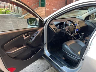 2013 Hyundai ix35 I, серебристый, 1050000 рублей, вид 5