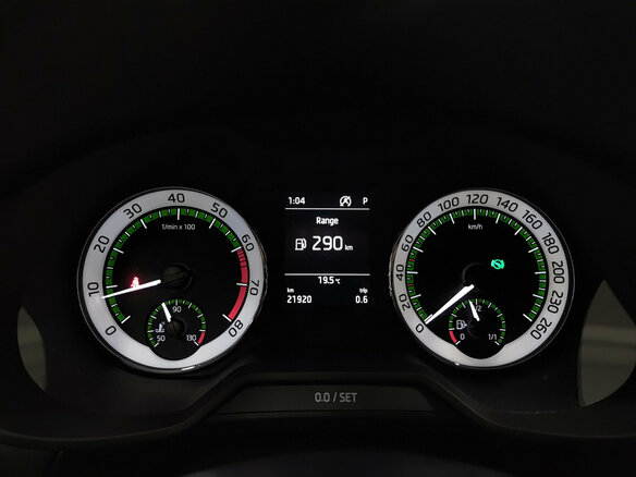 2022 Skoda Octavia III (A7) Рестайлинг, белый, 1770000 рублей - вид 12