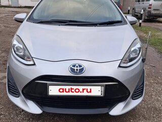 2019 Toyota Aqua I Рестайлинг 2, серебристый, 1240000 рублей, вид 2