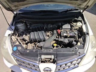 2009 Nissan Tiida I, белый, 610000 рублей, вид 5