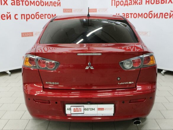 2010 Mitsubishi Lancer X, красный, 800000 рублей - вид 5