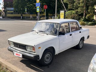 2008 Lada (ВАЗ) 2105, белый, 220000 рублей, вид 1