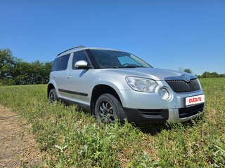 2010 Skoda Yeti I, серебристый, 720000 рублей, вид 3