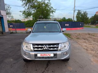 2011 Mitsubishi Pajero IV, серебристый, 2000000 рублей, вид 3