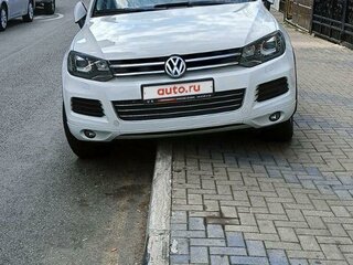 2012 Volkswagen Touareg II, белый, 1850000 рублей, вид 4