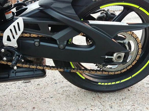 2011 Suzuki GSX-R 750, чёрный - вид 8