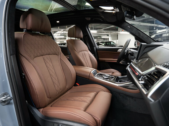 2026 BMW X7 40d I (G07) Рестайлинг, серый, 17450000 рублей - вид 17