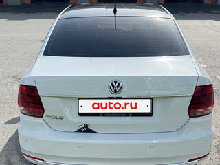 2016 Volkswagen Polo V Рестайлинг, белый, 1100000 рублей, вид 2