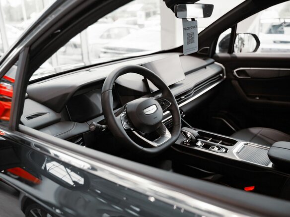 2025 Geely Okavango I Рестайлинг, серый, 3988990 рублей - вид 11