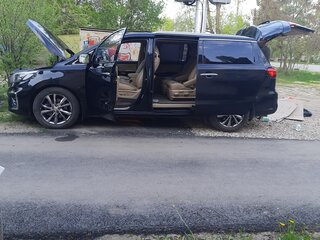 2018 Kia Carnival III, чёрный, 4300000 рублей, вид 5