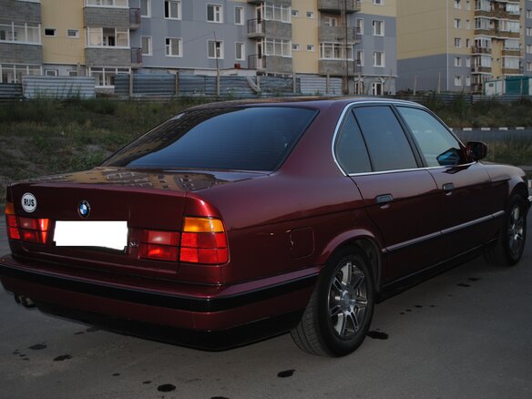 1992 BMW 5 серии 525i III (E34), красный - вид 4