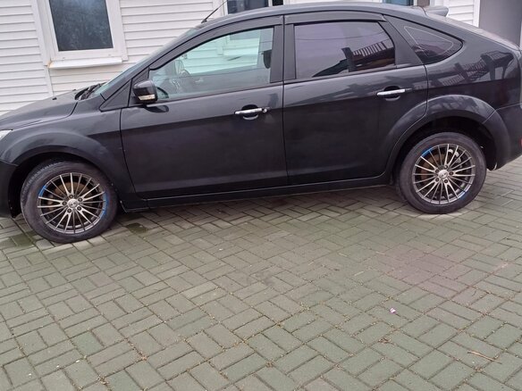 2008 Ford Focus II Рестайлинг, чёрный, 940000 рублей - вид 1