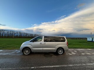 2008 Hyundai Grand Starex I, серебристый, 1650000 рублей, вид 2