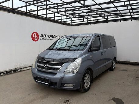 Hyundai Grand Starex I