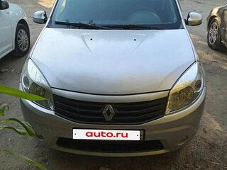 2013 Renault Sandero I, серебристый, 600000 рублей, вид 2