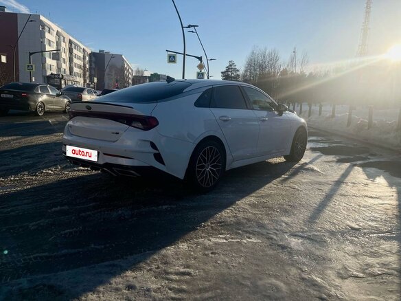 2020 Kia K5 III, белый, 3180000 рублей - вид 6