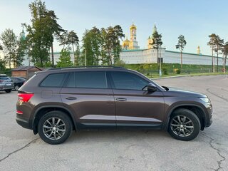 2020 Skoda Kodiaq I, коричневый, 3850000 рублей, вид 4
