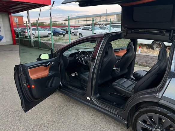 2019 Tesla Model X P100D I, серый, 5000000 рублей - вид 10