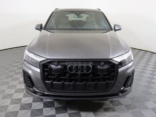 2024 Audi Q7 45 TFSI II (4M) Рестайлинг, серый, 10250076 рублей, вид 2