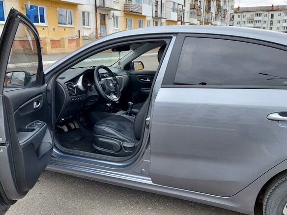 2020 Kia Rio IV, серый, 1450000 рублей - вид 11