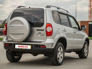 2012 Chevrolet Niva I Рестайлинг, серебристый, 585000 рублей, вид 5